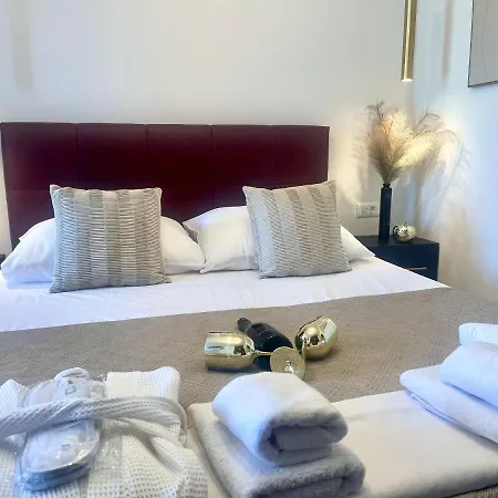 Luxury Penthouse Avalon 챠브타트