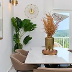 Luxury Penthouse Avalon *