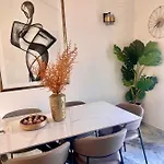 Daire Luxury Penthouse Avalon *
